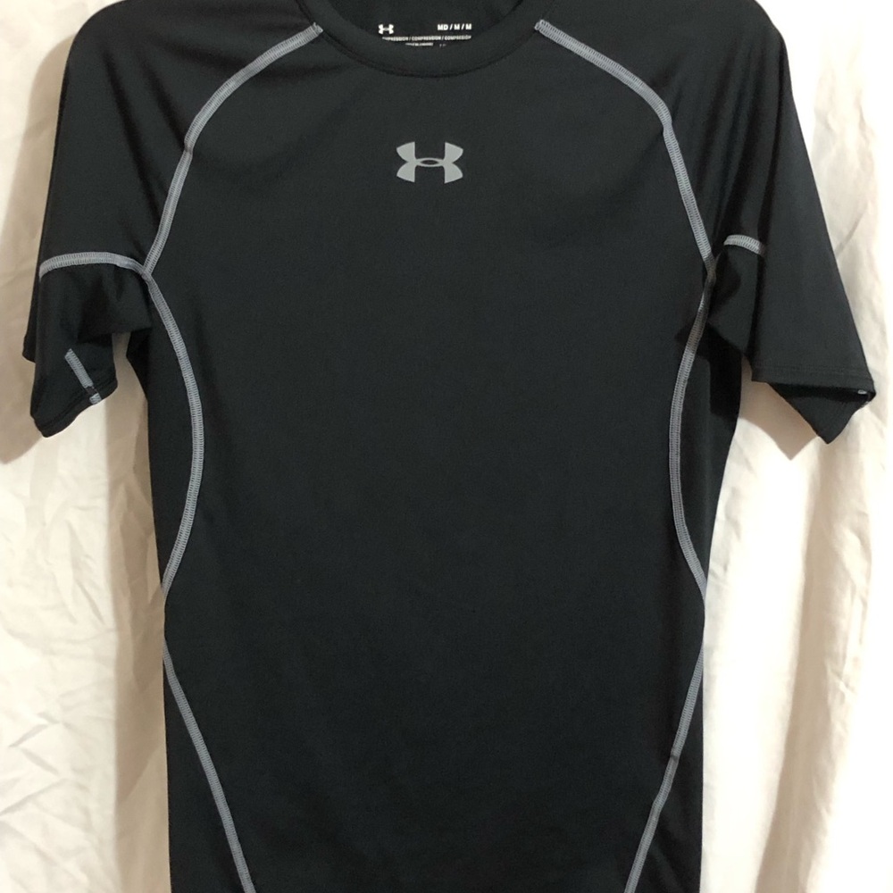 Under Armour Black Athletic compression T-Shirt
